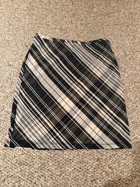 Express Black & White Diagonal Plaid Pencil Skirt